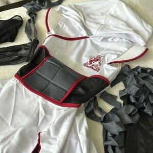 Girls ninja costume.
